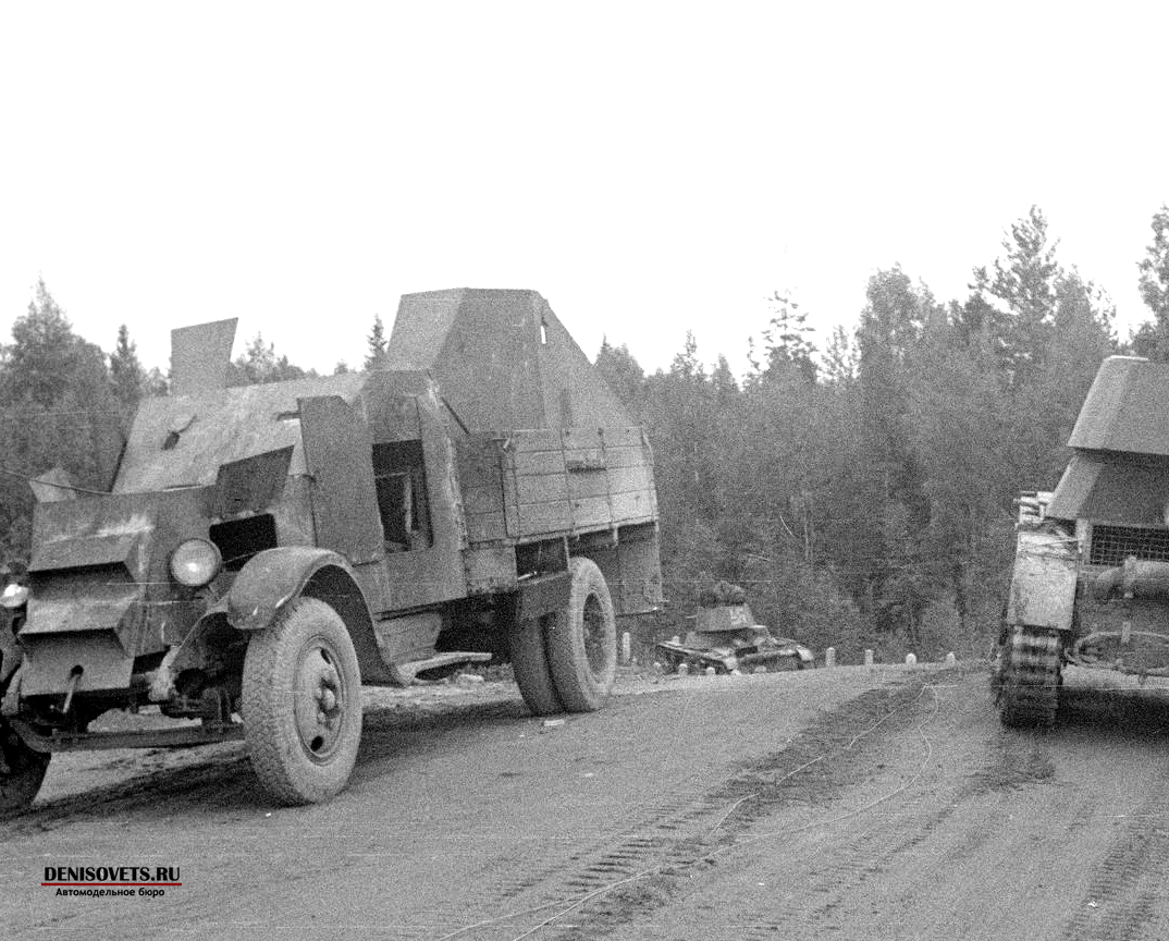 Оставленный бронегрузовик ПБ, сентябрь 1941 года
