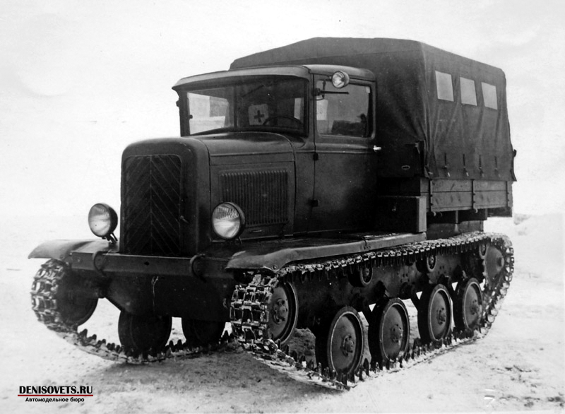 ГАЗ-22 в своем первоначальном виде, с продольным размещением лавок в ...